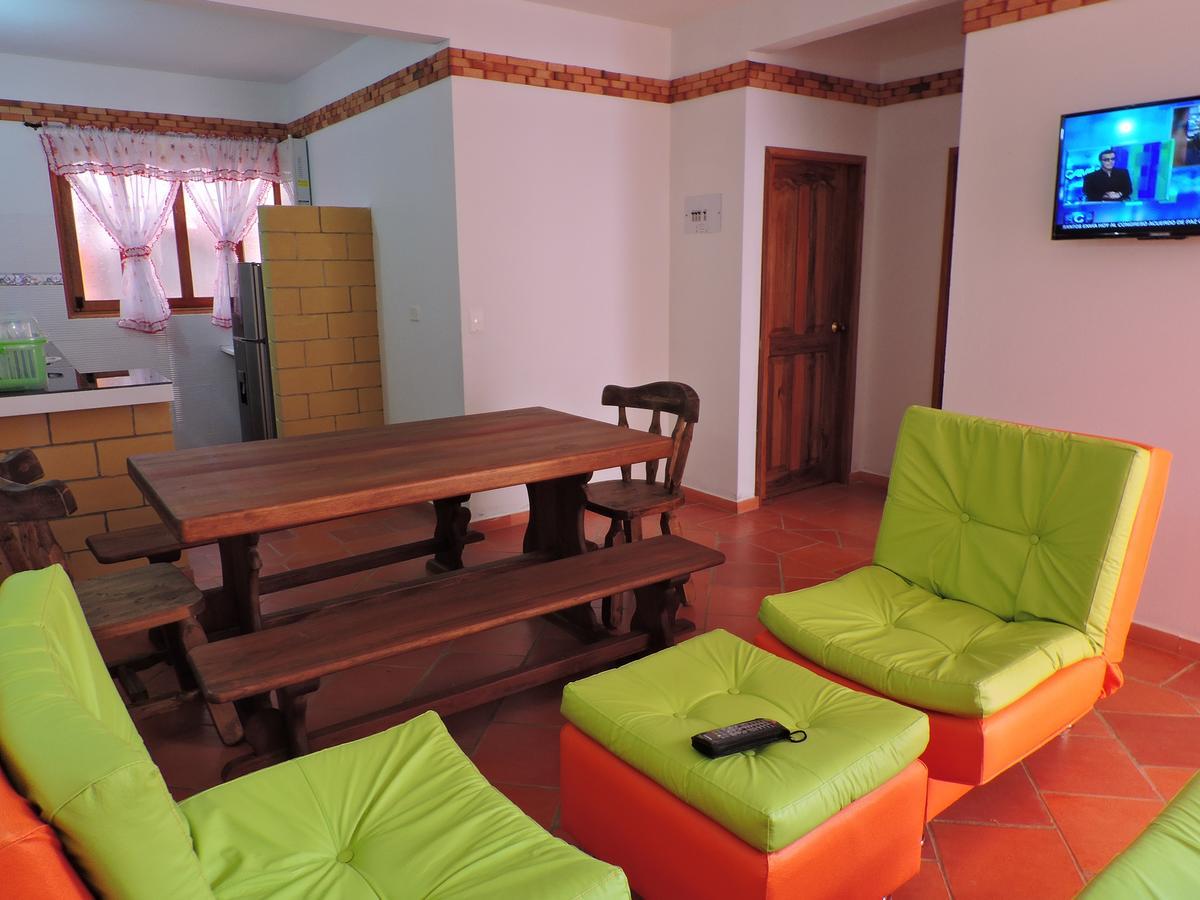 Apartahotel La Gran Familia Villa de Leyva Buitenkant foto