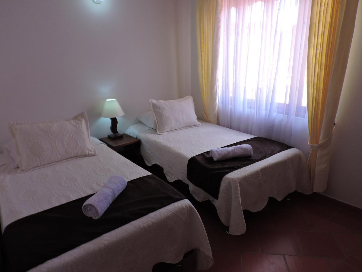 Apartahotel La Gran Familia Villa de Leyva Buitenkant foto