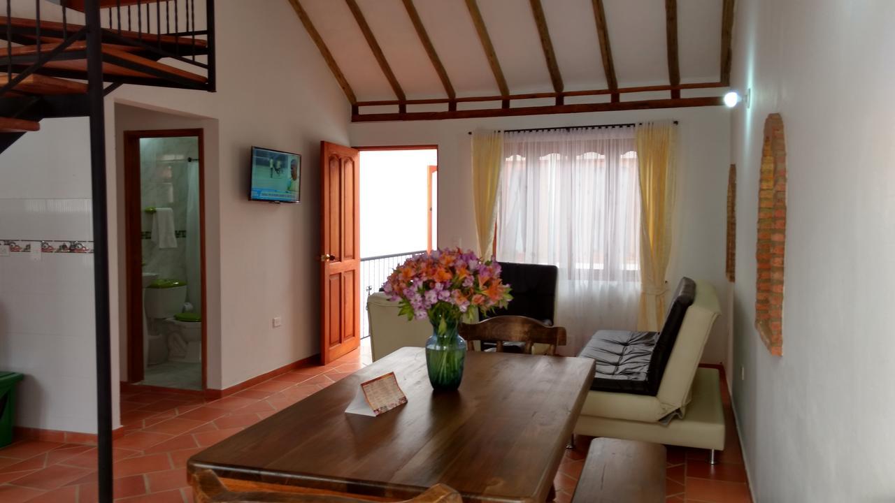 Apartahotel La Gran Familia Villa de Leyva Buitenkant foto