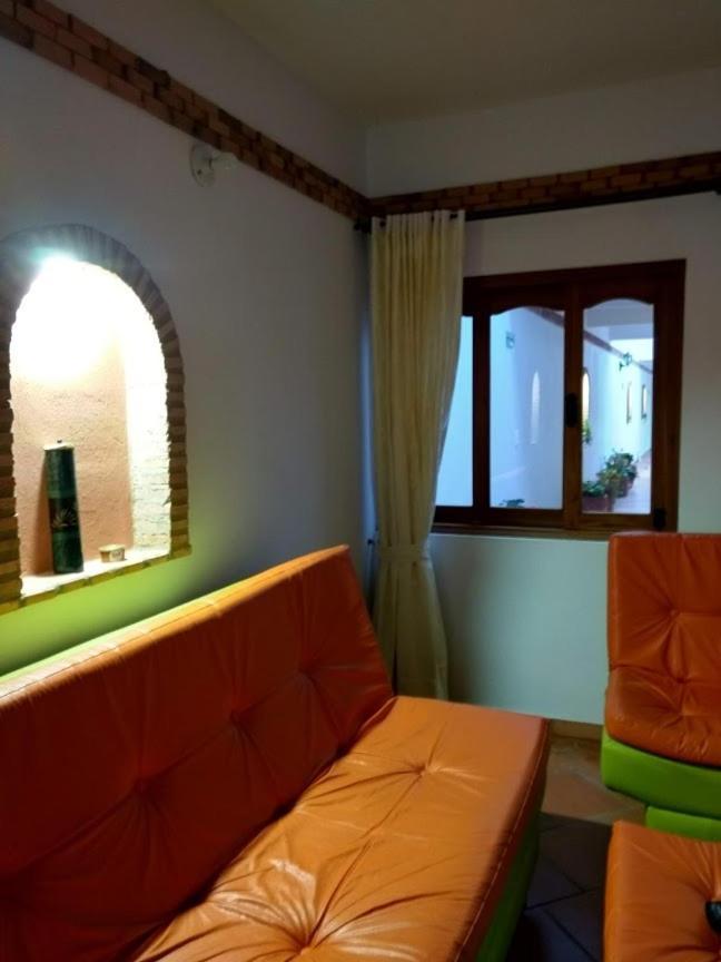 Apartahotel La Gran Familia Villa de Leyva Buitenkant foto