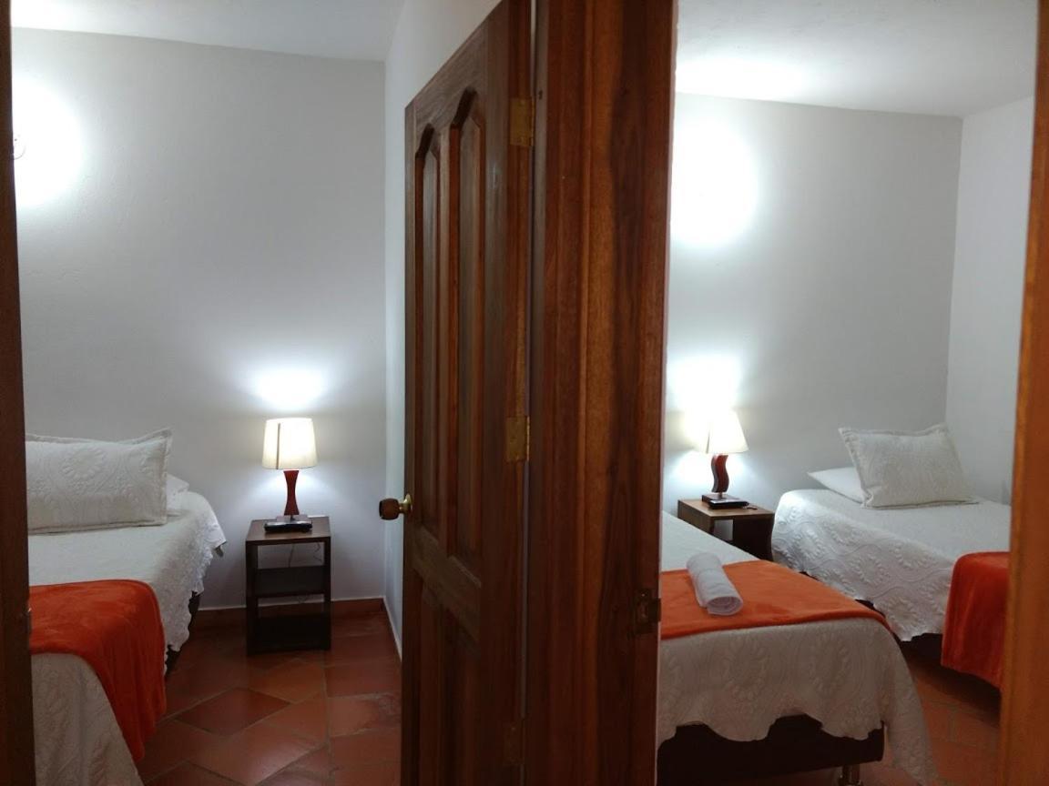 Apartahotel La Gran Familia Villa de Leyva Buitenkant foto