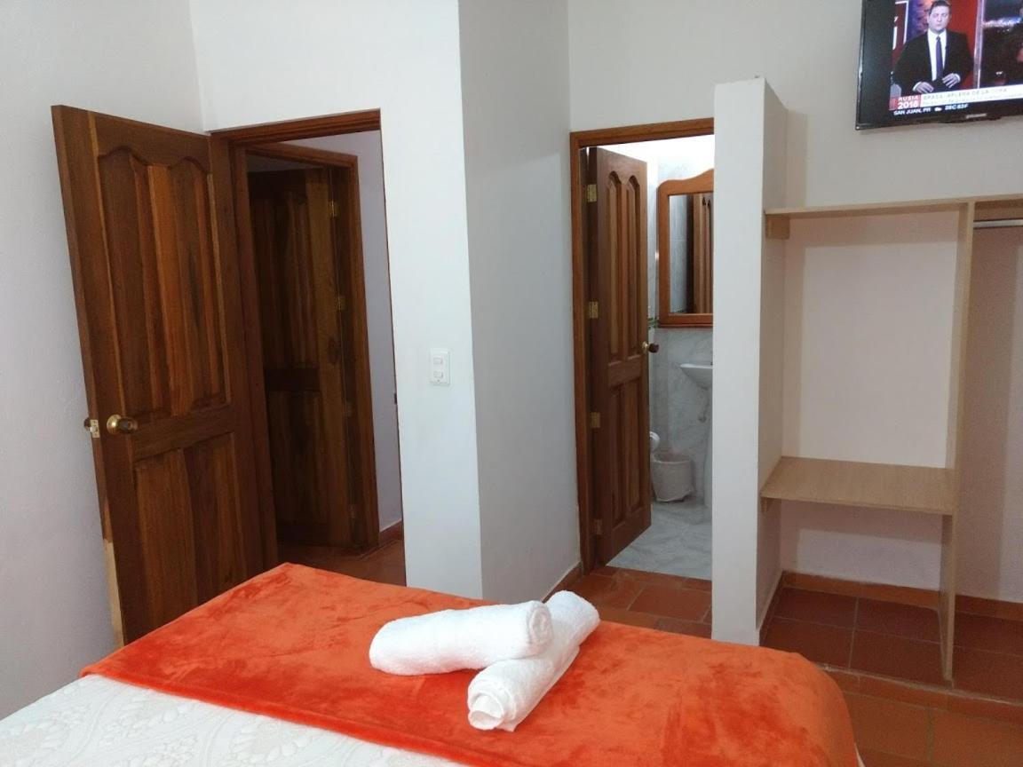 Apartahotel La Gran Familia Villa de Leyva Buitenkant foto