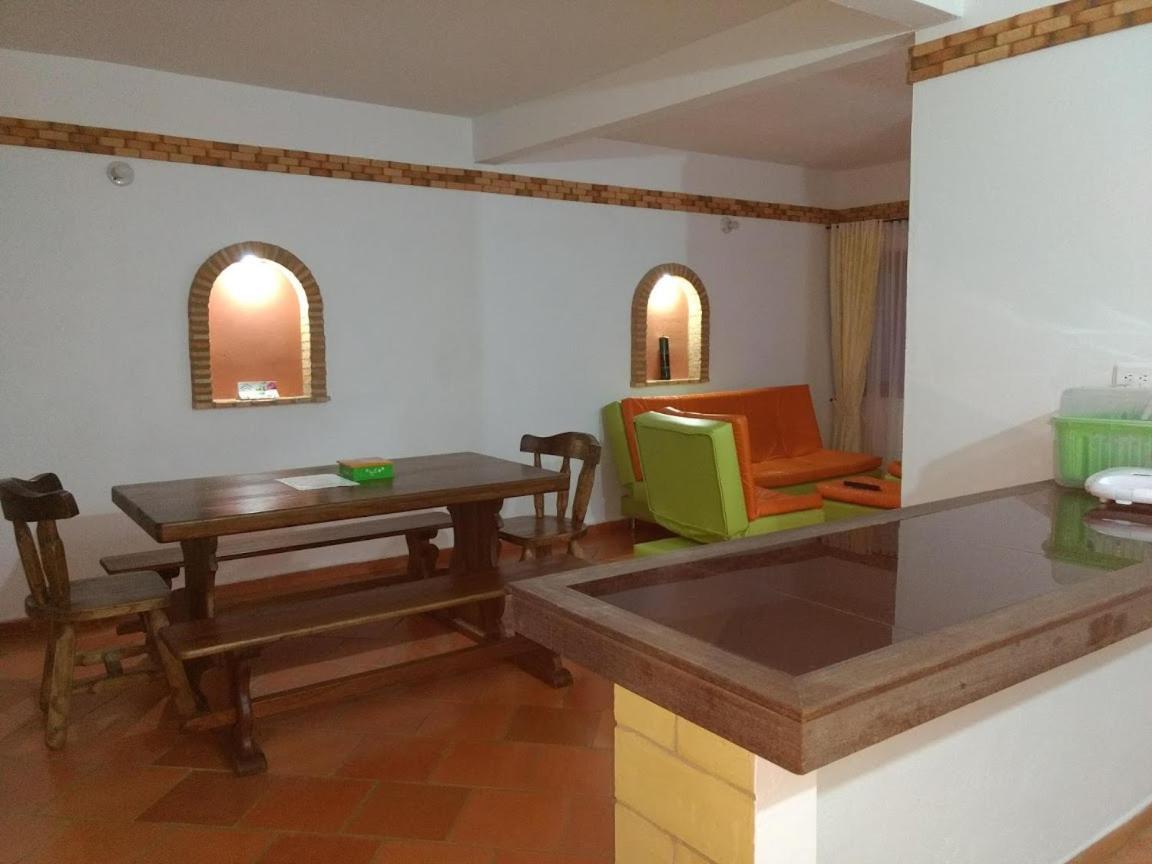Apartahotel La Gran Familia Villa de Leyva Buitenkant foto